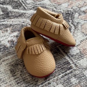 SWEET N SWAG “LOUBOUTIN” MOCCASIN (TAN) SIZE 1